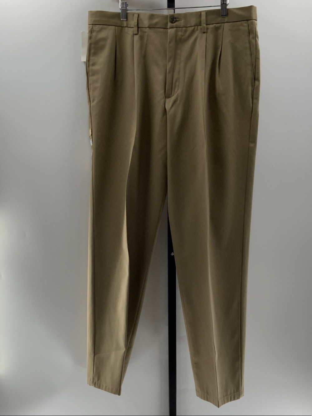 Dockers Men's Pleated Chino Pants - Tan